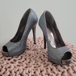 Le Château open-toe pumps